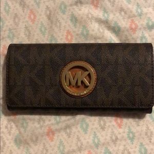 Micheal Kors wallet